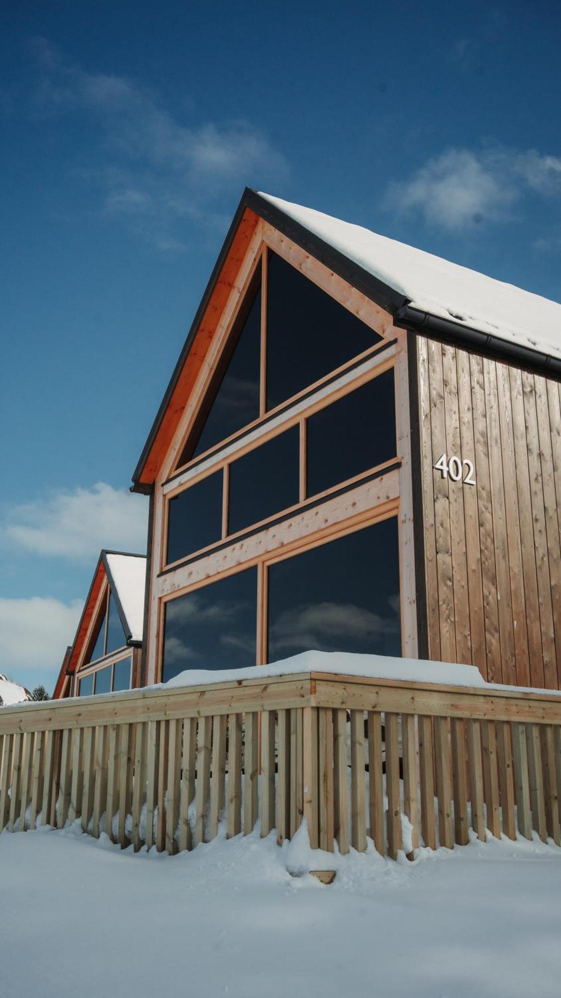 Skarungen - Hotel, Cabins And Camping Kabelvåg 外观 照片
