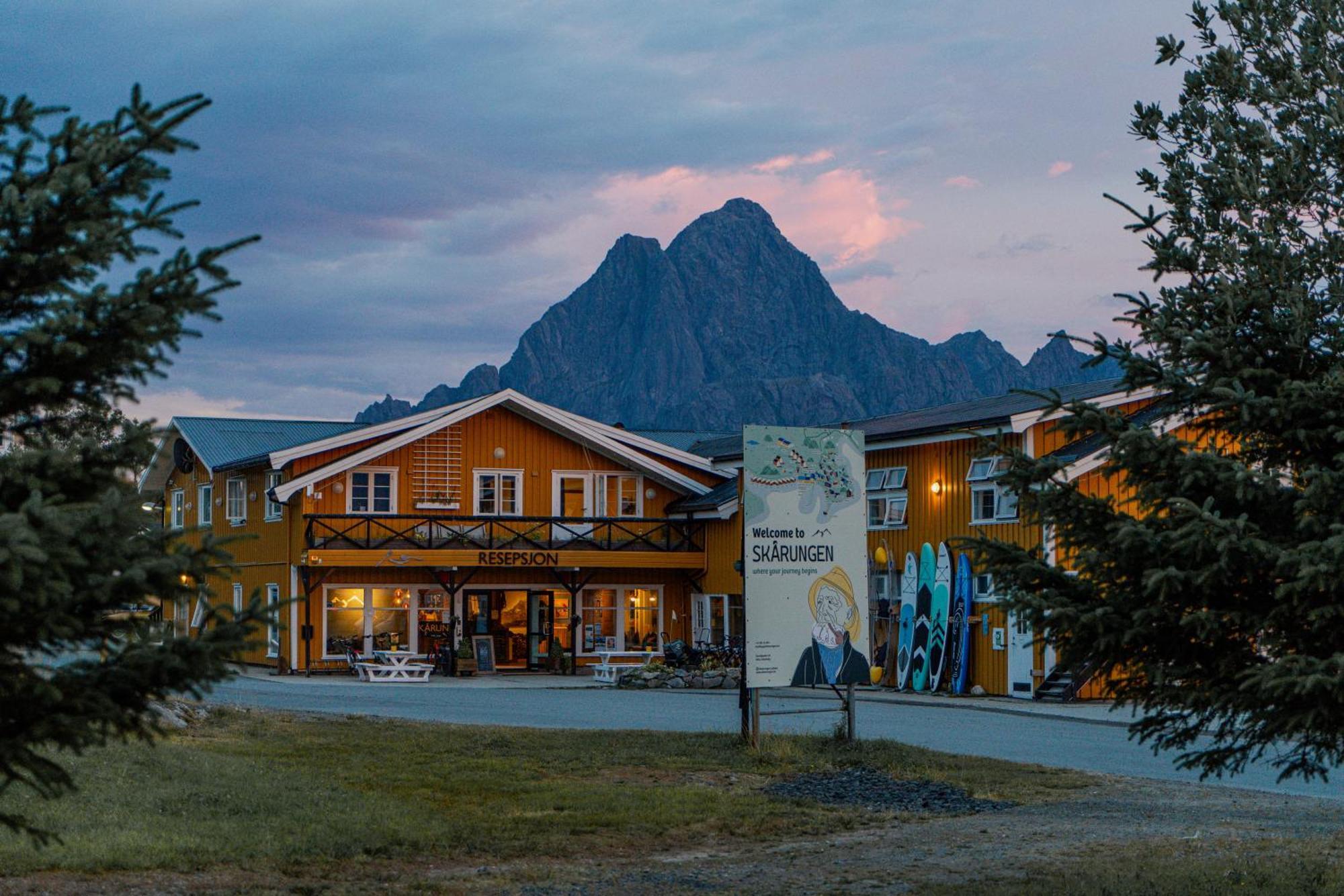 Skarungen - Hotel, Cabins And Camping Kabelvåg 外观 照片