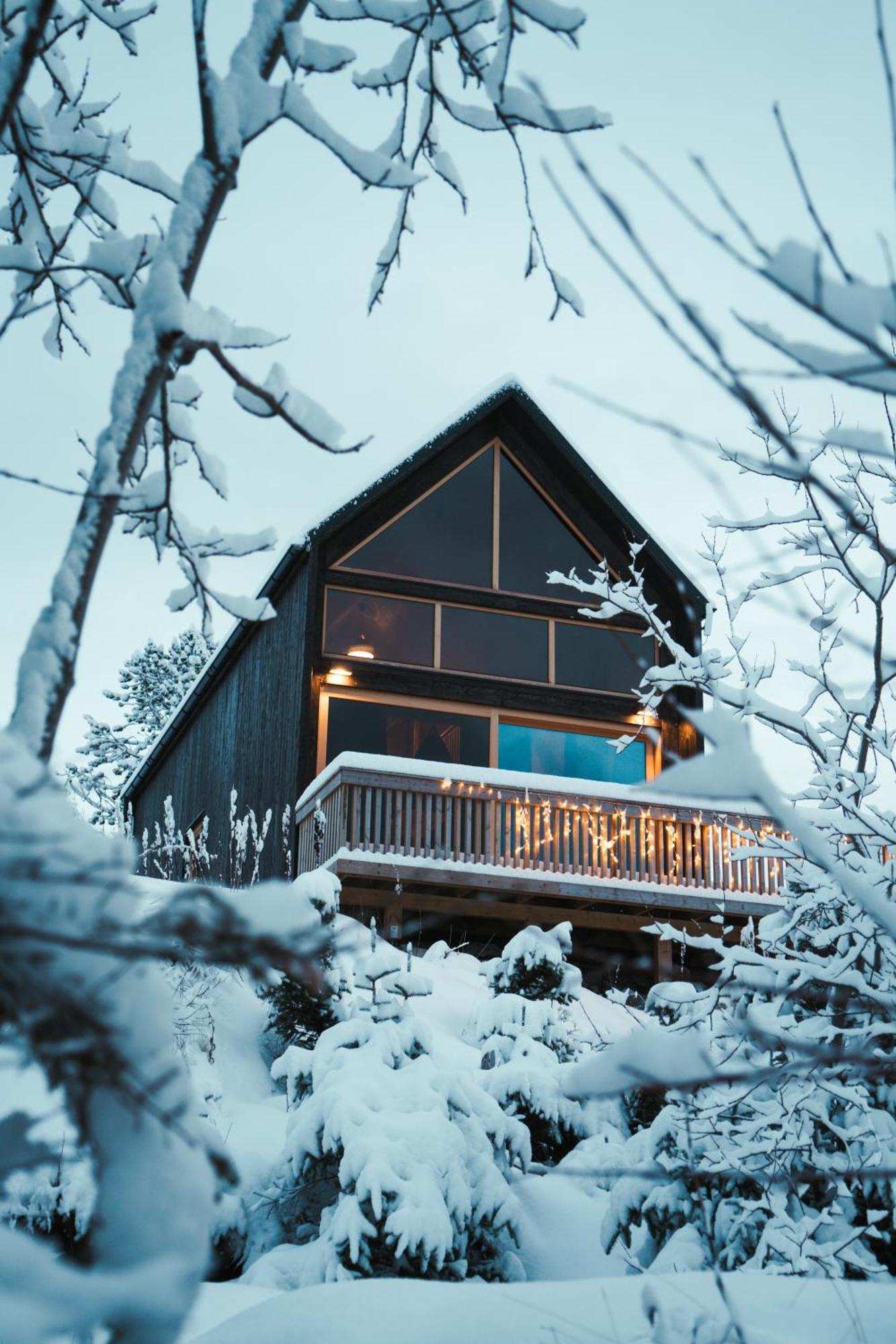 Skarungen - Hotel, Cabins And Camping Kabelvåg 外观 照片