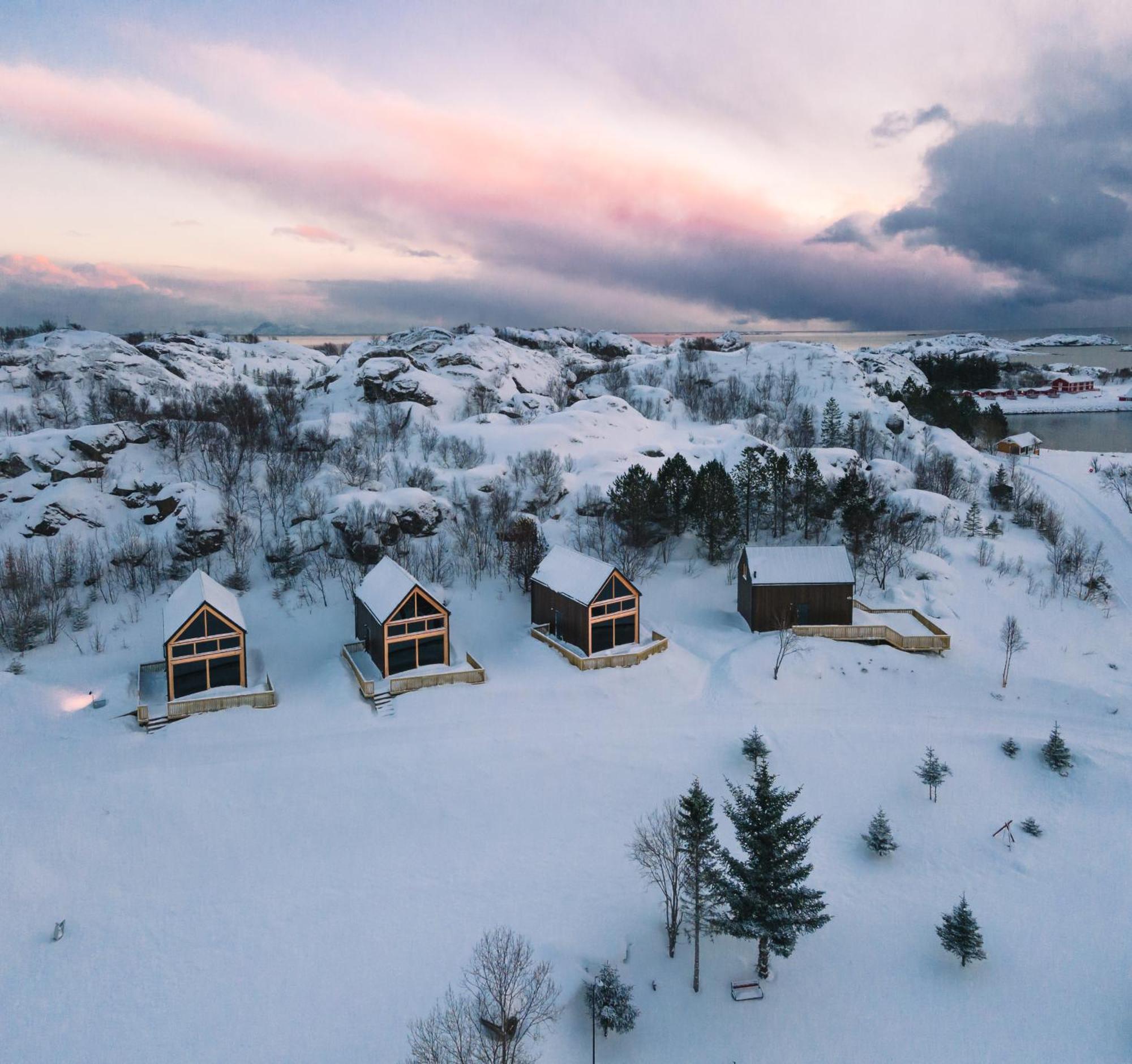 Skarungen - Hotel, Cabins And Camping Kabelvåg 外观 照片
