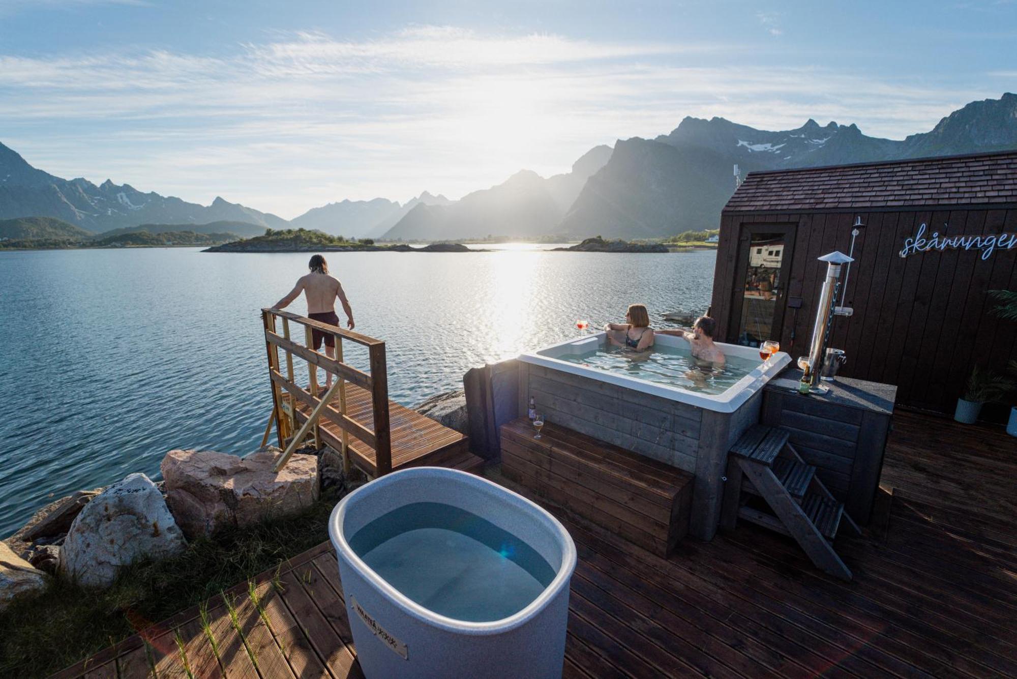 Skarungen - Hotel, Cabins And Camping Kabelvåg 外观 照片