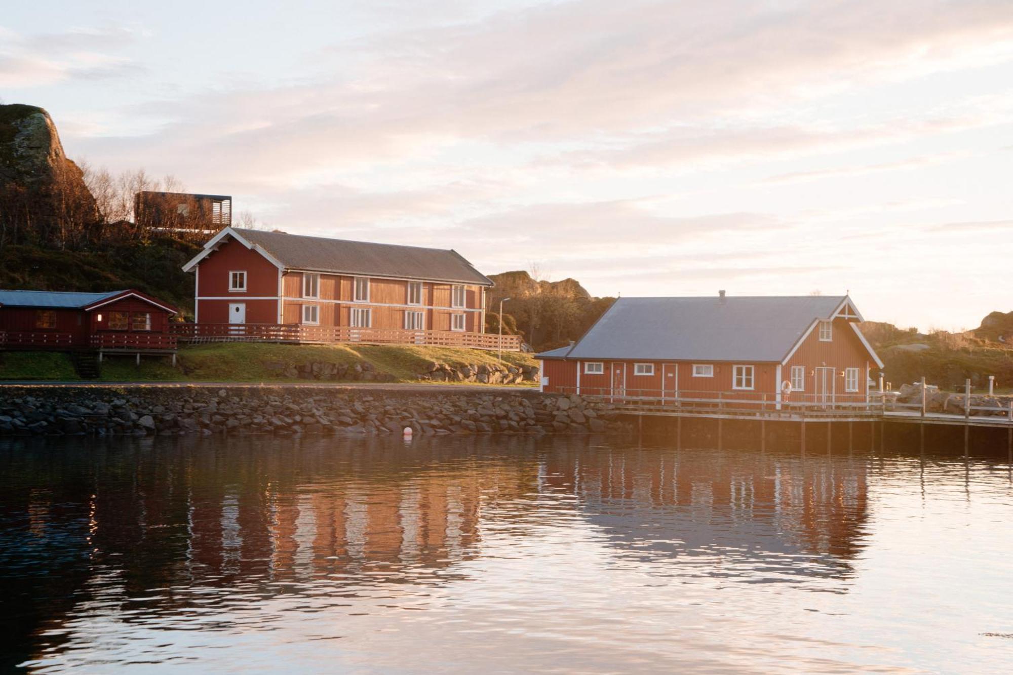 Skarungen - Hotel, Cabins And Camping Kabelvåg 外观 照片